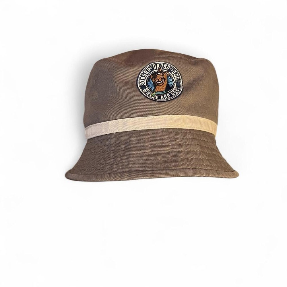 Grey Scooby Doo bucket hat from the 90’s